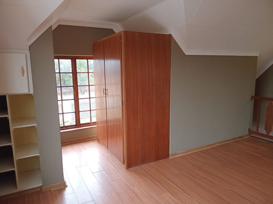 4 Bedroom Property for Sale in Bloemhof North West